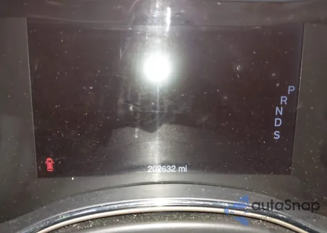 2015 Jeep Grand Cherokee Overland z USA, uszkodzony, nr VIN 1C4RJFCG9FC237173